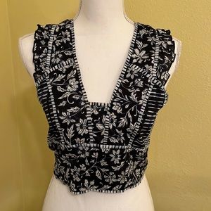 NWT Chelsea and Violet strapless crop top size small